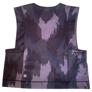 NWOT Lululemon Robert Geller Navy Purple Grey Camo Boxy Muscle Tank Size XS/S